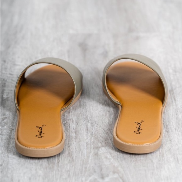 Olive green one band slide slip on sandals - Picture 5 of 8